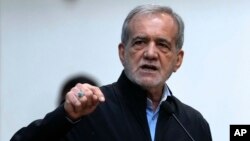 Presiden Iran Masoud Pezeshkian memperingatkan Israel (foto: dok). 