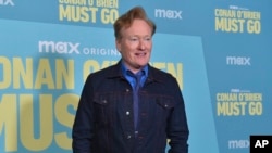 Conan O'Brien tiba di sebuah acara di Los Angeles pada 16 April 2024. (Foto: Jordan Strauss/Invision/AP, File)