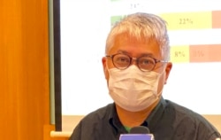 香港民意研究所”我们香港人”计划名誉总监、时事评论员黄伟国表示，民调结果反映非民主派支持者有14%表示有计划永久离开香港，反映实施国安法没有为香港带来稳定 (美国之音/汤惠芸)