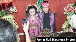Acara Perkawinan Anak di Indonesia (Courtesy: Armin Hari). 