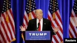 Kandidat presiden dari Partai Republik Donald Trump berpidato dalam acara kampanye di Soho Hotel miliknya. Manhattan, New York City. (Foto: REUTERS/Mike Segar)