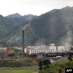 滚滚浓烟大煞风景