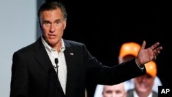 Arhiva - Bivši republikanski predsednički kandidat, Mit Romni, na predizbornom mitingu tokom kampanje, 24. avgusta 2018. u Juti.