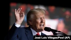 ARHIVA: Bivši predsednik Donald Tramp.