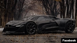 Mobil sport produksi ENTOP Auto Design Company, Afghanistan, dirancang dengan menggunakan sisa-sisa peninggalan pasukan AS dan NATO.(Facebook/entopco)