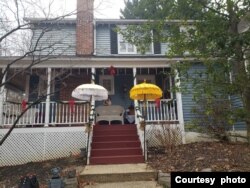 Rumah Kartika Inggas, Ketua Banjar Bali USA wilayah Washington, DC area (DMV) untuk Upacara Kuningan (foto: courtesy).