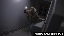 Anastasija Piroženko živi u kijevskom soliteru, na 21. spratu