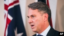 2022年6月12日，澳大利亚国防部长马勒斯（Richard Marles）在新加坡召开的第19届国际战略研究所（IISS) “香格里拉”对话的记者会上回答记者提问。