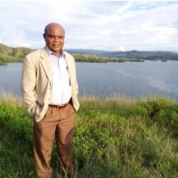 Ketua Gereja Kemah Injil Indonesia (GKII) Sinode Wilayah II Papua, Pendeta Petrus Bonyadone. (Foto: Petrus Bonyadone/dokumen pribadi)