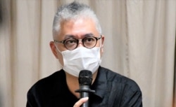 时事评论员黄伟国表示，新的选举制度排除了政府认为有问题的参选人，但可能会选出一些“忠诚的废物”，甚至可能出现贿选等的问题，他认为无助香港社会稳定（美国之音/汤惠芸）