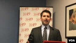 2049项目研究所研究员易思安（美国之音钟辰芳拍摄）