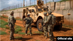 Arhiva - Vojnici SAD tokom patrole u Somaliji, decembra 2019. (Nick Kibbey/U.S. Air Force)