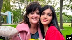 Džudit i Natali Ranan (porodična fotografija/AP)