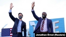 Джон Оссофф та Рафаель Ворнок