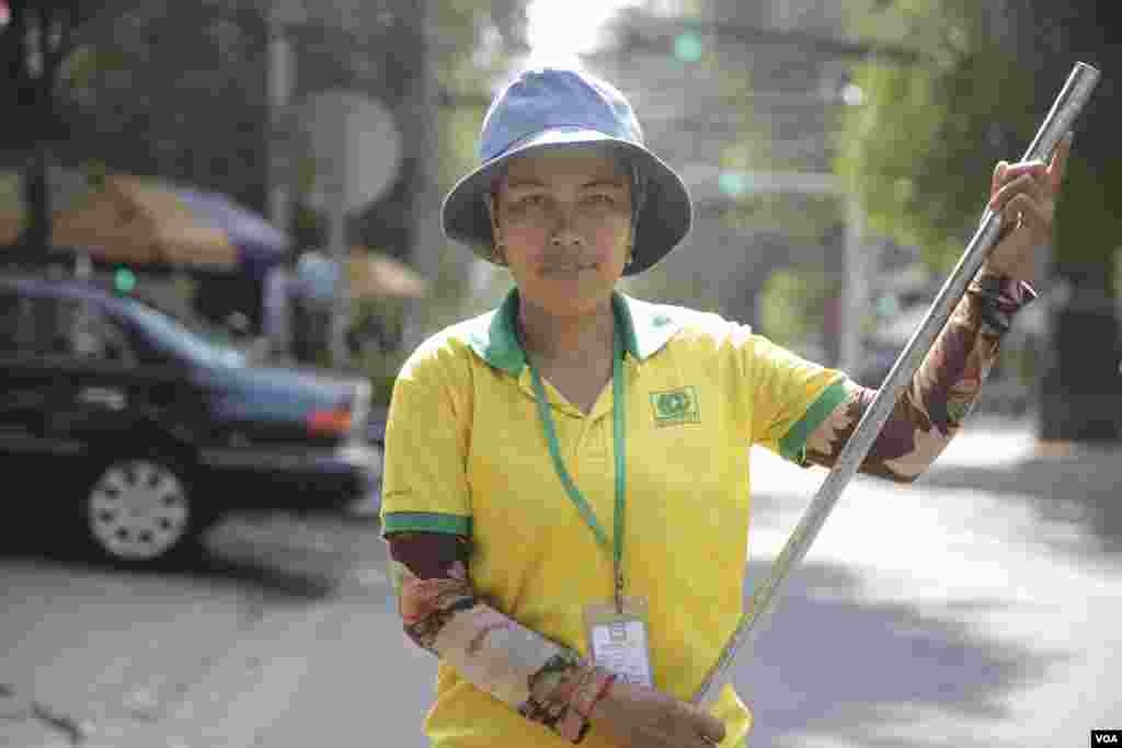 Ngorn Soknov, 33, is an employee of CINTRI, a waste management company in Phnom Penh, on March 5, 2018. Speaking to VOA ahead of the 107th Internaitonal Women&#39;s Rights Day, Soknov, believes she has a role to play to bring better change to her family. &ldquo;When women have economic opportunity as men -bringing an income to support the family, the family may find harmony, unity and gratitude in one another,&rdquo; said Soknov. &ldquo;I am striving for the future of my son, my husband and for myself.&rdquo; (Tum Malis/VOA Khmer)