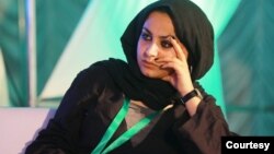 Pulitzer Prize-winning photojournalist Sanna Irshad Mattoo from Kashmir has been stopped by the Indian authorities from flying to Paris, where she was set to attend a book launch and take part in a photography exhibition featuring her photos from Kashmir.