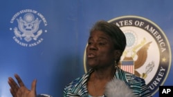 美国驻联合国大使托马斯-格林菲尔德在土耳其安卡拉对媒体发表讲话。（2021年6月4日）