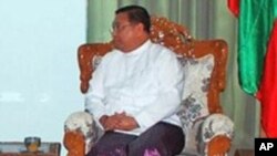 Menlu Birma, Wunna Maung Lwin