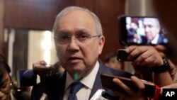 Duta Besar Filipina untuk AS Jose Manuel Romualdez. 