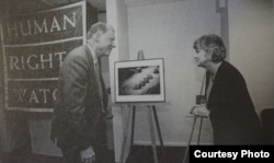 1998年伯恩斯坦卸任人权观察主席