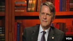 "Srbija nikada neće priznati Kosovo... dok ga ne prizna. Taj dan je možda u dalekoj budućnosti, ali nema permanentne stabilnosti u regionu dok ne dođemo do tog dana", smatra nekadašnji zamenik pomoćnika američkog državnog sekretara za Evropu i Evroaziju