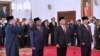 Presiden Jokowi melakukan reshuffle atau pergantian menteri dan pejabat setingkat menteri untuk kali ketiga, serta pengangkatan Kepala Staf TNI AU. (Dari kiri ke kanan) Idrus Marham, Jenderal TNI (purn) Moeldoko, Agum Gumelar dan Marsekal Madya TNI Yuyu Sutisna saat pelantikan di Istana Negara, Jakarta, Rabu (17/1/2018). (Foto courtesy: Biro Pers Istana) 