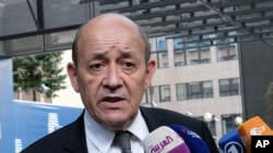 Menteri Luar Negeri Perancis, Jean-Yves Le Drian di kantor Dewan Eropa di Brussels, 15 Mei 2018. (Foto: dok).
