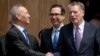 Wakil PM China Liu He (kiri), Menkeu AS Steve Mnuchin, dan Wakil Perdagangan AS Robert Lighthizer dalam pembicaraan dagang di Washington DC, Jumat (10/5).