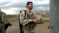 前线报道：伊拉克基督教民兵坚守家园 两美国老兵相助