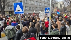 Protest ispred Pete beogradske gimnazije (FoNet / Marko Dragoslavić)