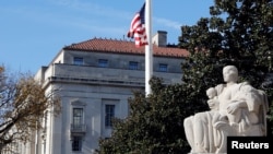 Gedung Departemen Kehakiman AS di Washington D.C, 7 Desember 2018. 