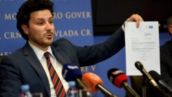 Potpredsjednik crnogorske Vlade Dritan Abazović sa mišljenjem Venecijanske komisije (Foto: RTCG