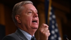 资料照片:格雷厄姆参议员在国会山的一次记者会上讲话。(2019年12月9日)