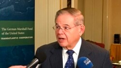 Senator Bob Menendez salah seorang sponsor utama RUU Imigrasi (foto: dok).