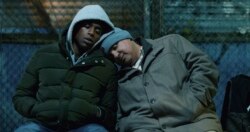 Steven Prescod sebagai Tereek (kiri) dan Robert Tarango sebagai Artie, dalam sebuah adegan dari "Feeling Through". (Foto: Doug Roland Films via AP)