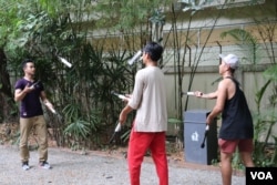 A group of artists from Phare Ponleu Selpak rehearse before performing for the organization's 25th anniversary at the French Institute in Phnom Penh, April 4, 2019. (Phorn Bopha/VOA Khmer)