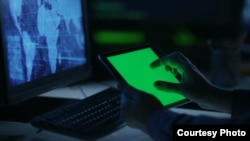 资料照:黑客入侵示意图。