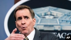 Juru bicara Pentahgon John Kirby berbicara dalam konferensi pers di Pentagon, Washington, pada 27 April 2022. (Foto: AP/Manuel Balce Ceneta)