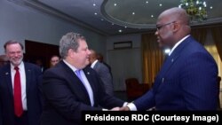 Président Félix Tshisekedi na masolo na Sous-secrétaire d’Etat ya ekolo ya Amerika mpo na mambi ya Afrika, Peter Tibor Nagy, na Kinshasa, RDC, le 15 mars 2019. (Twitter/Présidence RDC)