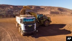 Ilustracija - Rio Tinto i Scania (Photo: Business Wire)