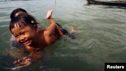 Sementara Indonesia berada di peringkat 92.