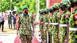 Babban Hafsan sojin kasa na Najeriya Laftanar-Janar Farouk Yahaya (Facebook/Dakarun Najeriya)