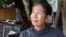 អ្នក​ស្រី ​​អ៊ូ​ រ៉ាន ​វ័យ​៦០​ឆ្នាំ ​ដែល​ប្រកប​របរ​ជា​អ្នក​រើស​អេត​ចាយ ​នៅ​ភ្នំពេញ ​អស់​រយៈ​ពាក់​កណ្តាល​ទសវត្ស​មក​ហើយ​នោះ​ និយាយ​ថា​ តម្លៃ​នៃ​ទំនិញ​អេតចាយ​ធ្លាក់ចុះ​ជា​កំហុក​។ (ផន បុប្ផា/VOA)