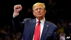 Republikanski kandidat za predsednika SAD Donald Tramp na mitingu u Južnoj Karolini, februar 2024. (Foto: AP/Chris Carlson)
