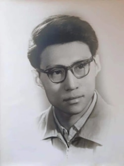 1962年毕业于上海音乐学院时的王西麟。（王西麟提供照片）