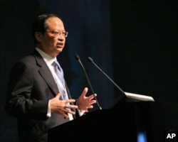 中国移动董事长王建宙称香港人才弥补内地不足