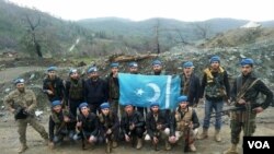 თურქმანული ბრიგადის მებრძოლები ჩრდილოეთ სირიაში