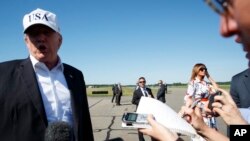 Predsednik Tramp daje izjavu medijima u Nju Džerziju