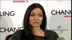 Анджеліна Джолі зробила подвійну мастектомію Анджеліна Джолі зробила подвійну мастектомію