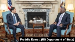 资料照片：美国国务卿马尔科·卢比奥(Marco Rubio)与英国外交大臣大卫·拉米(David Lammy) 2025年2月27日在华盛顿举行会晤。(照片来源：美国国务院)